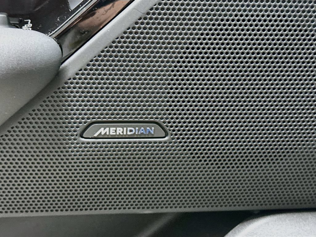 Used 2026 Land Rover Range Rover Velar Dynamic SE AWD/4WD image 20