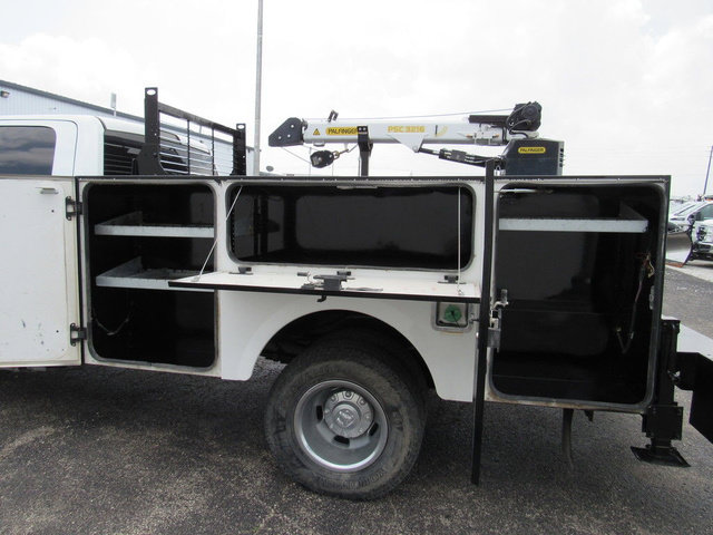Used 2022 RAM 3500 Tradesman w/ Chrome Appearance Group AWD/4WD image 29