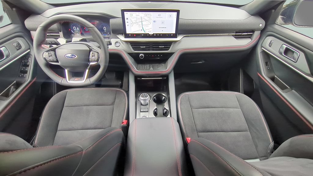 Used 2025 Ford Explorer ST RWD image 11