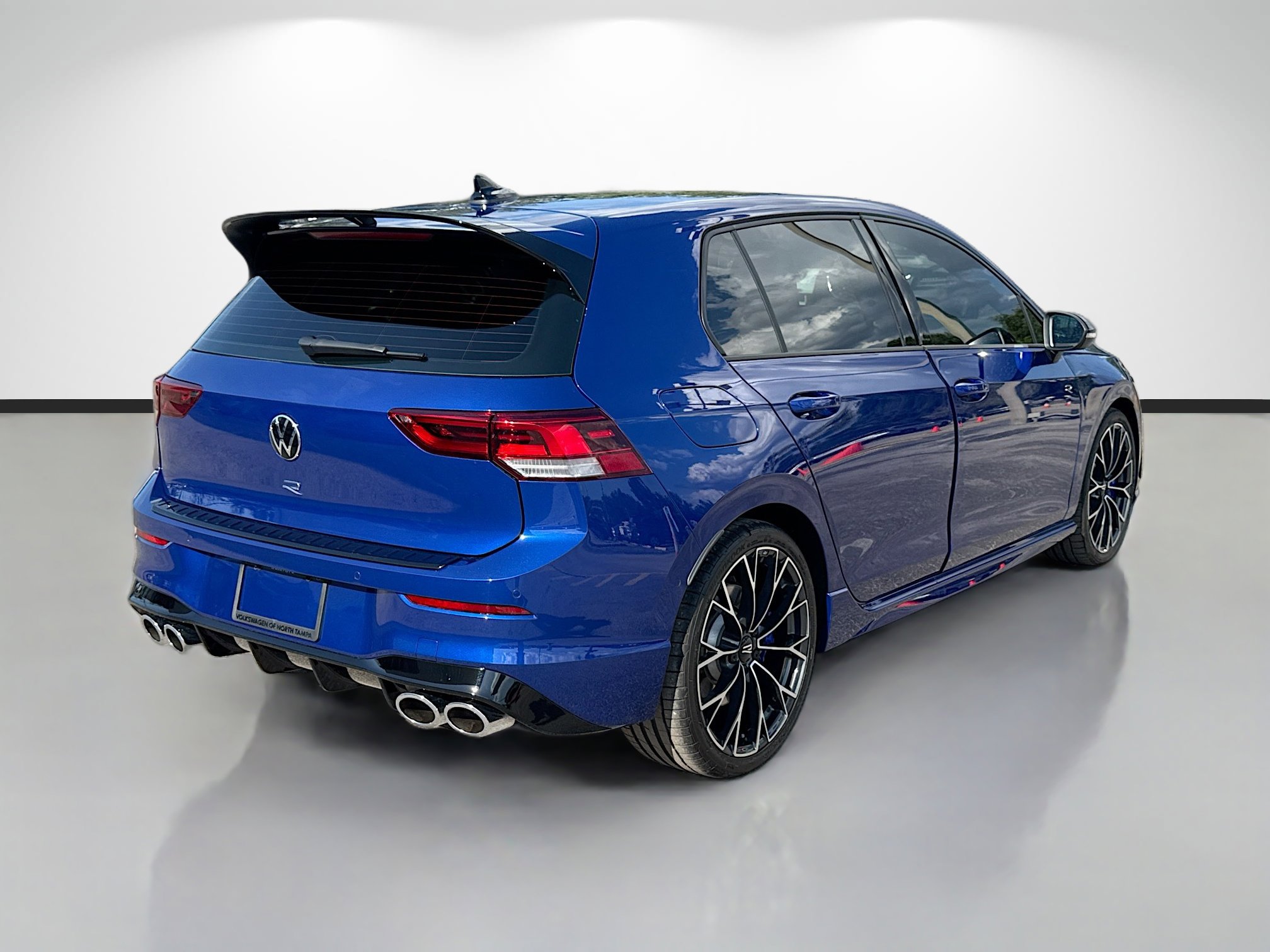 Used 2026 Volkswagen Golf AWD/4WD image 3