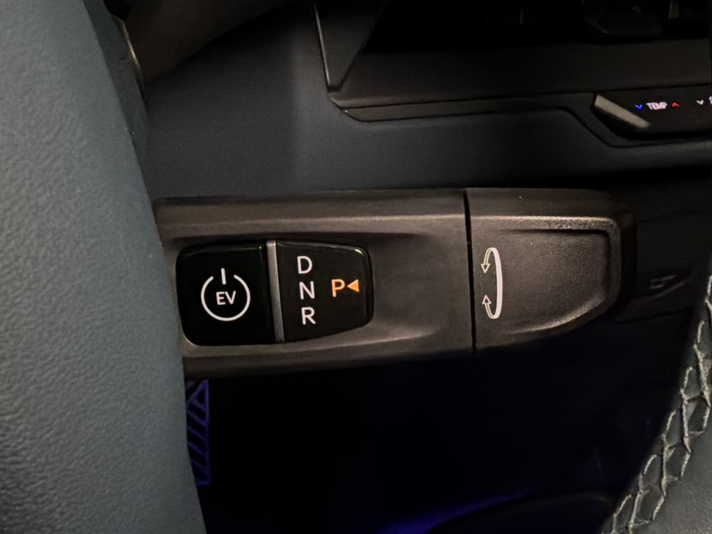 Certified 2024 Kia EV9 GT-Line AWD/4WD image 37