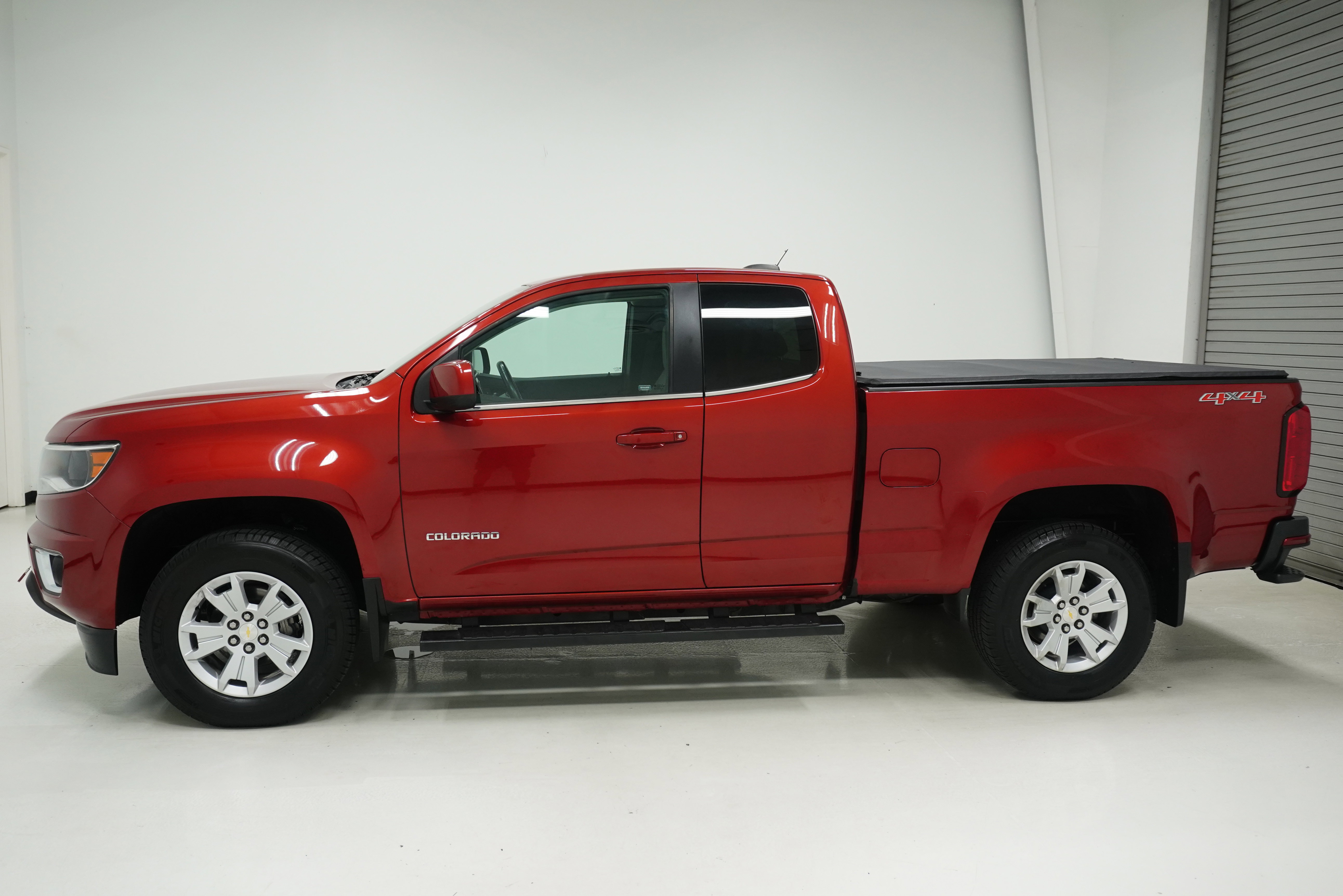 Used 2015 Chevrolet Colorado LT AWD/4WD image 6
