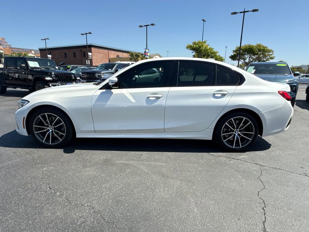 Used 2022 BMW 330i xDrive Sedan w/ Driving Assistance Package image 5