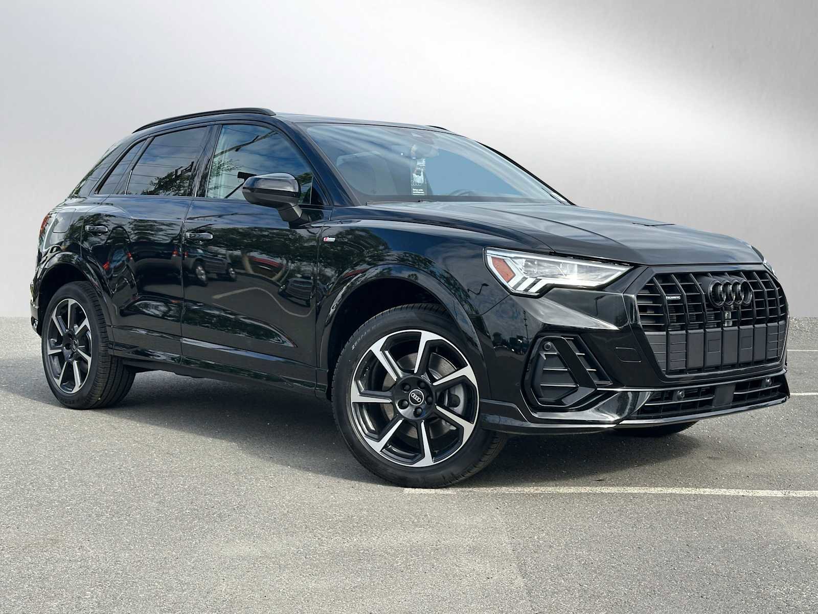 New 2025 Audi Q3 2.0T Premium Plus