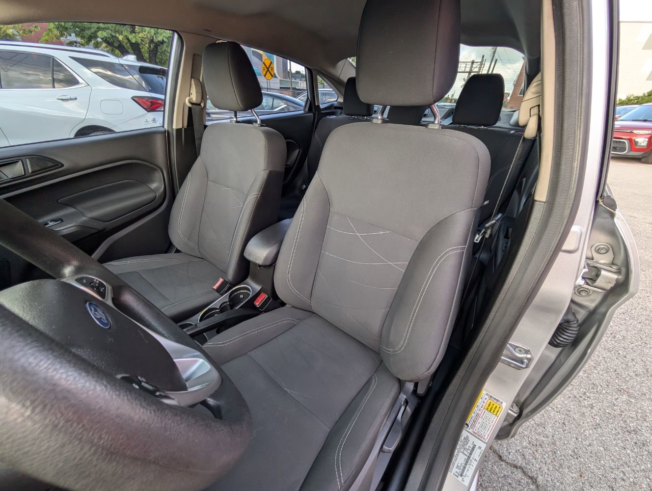 Used 2018 Ford Fiesta SE FWD image 16