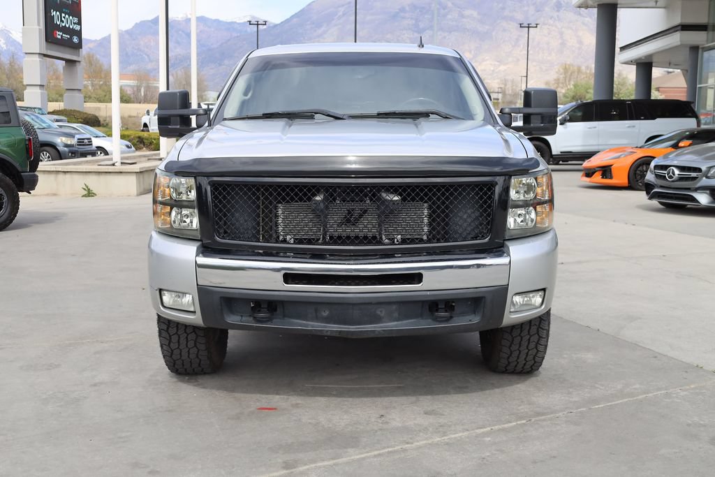 Used 2011 Chevrolet Silverado 1500 LT w/ All-Star Edition AWD/4WD image 9