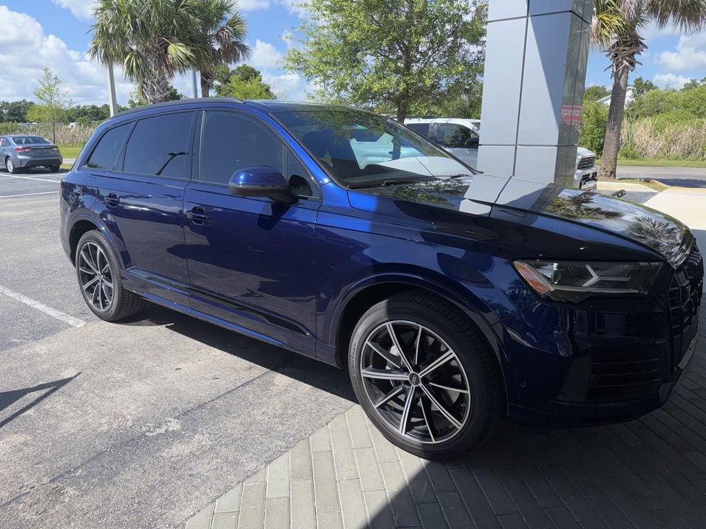 Used 2022 Audi Q7 3.0T Premium Plus AWD/4WD image 2