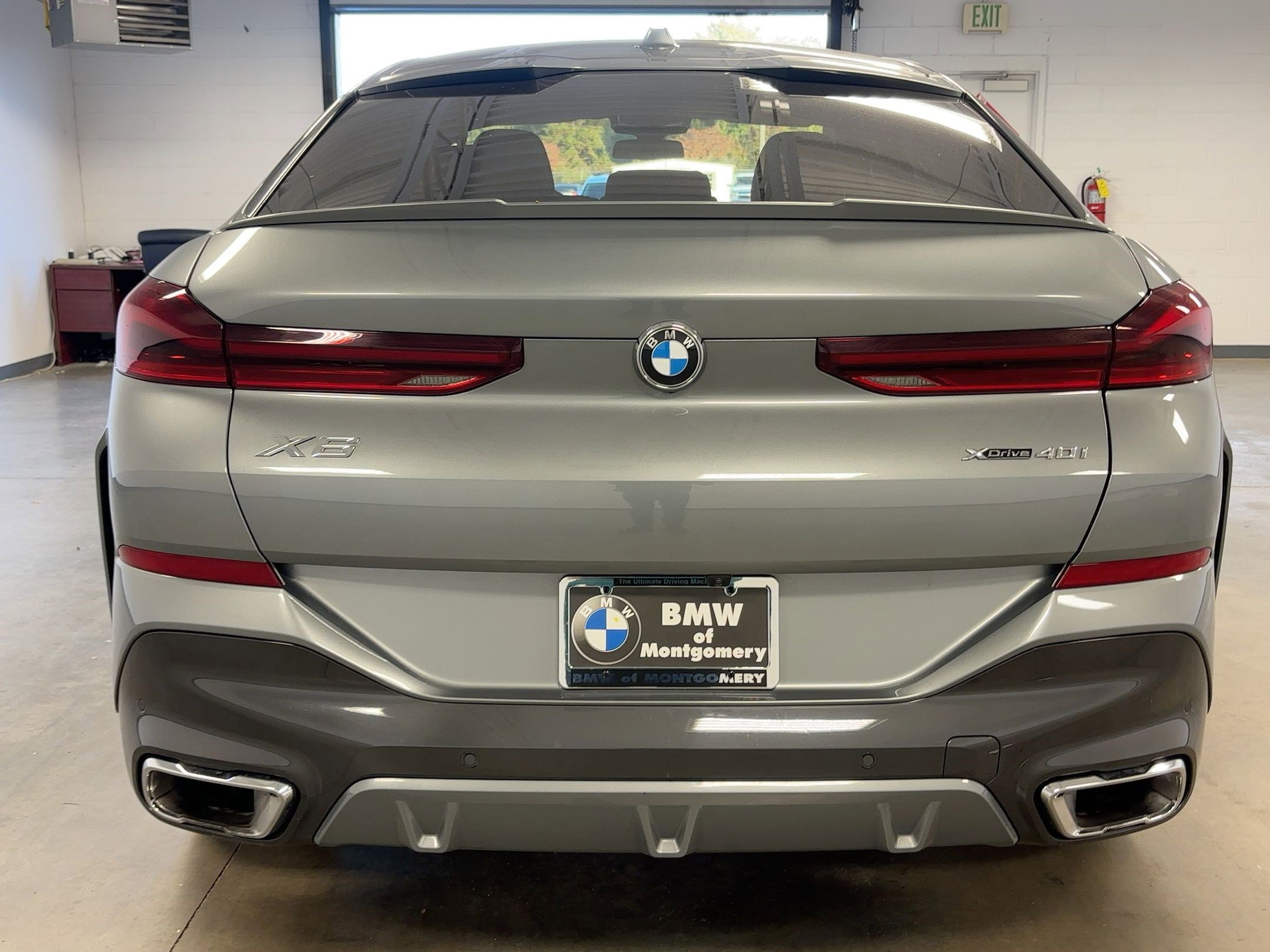 Certified 2024 BMW X6 xDrive40i image 8