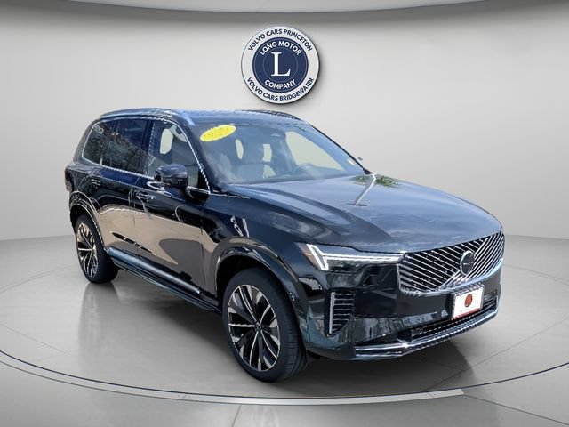 Certified 2025 Volvo XC90 B5 Plus AWD/4WD image 5