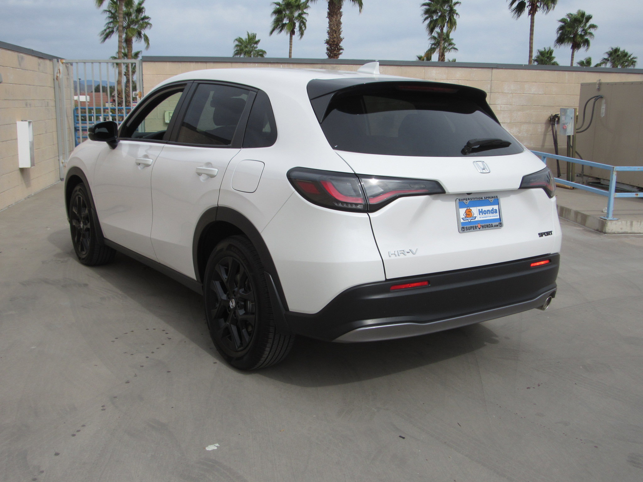 Used 2025 Honda HR-V Sport image 6