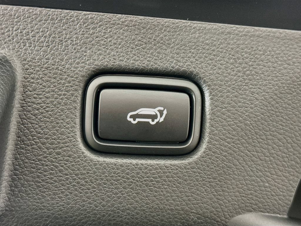 Used 2025 Kia Seltos SX w/ SX Sunroof Package AWD/4WD image 32