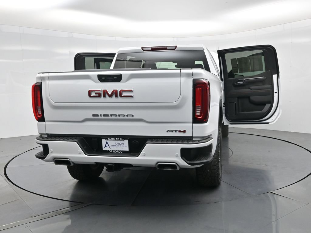 Used 2025 GMC Sierra 1500 AT4 image 38