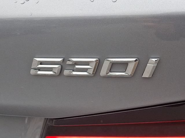 Used 2023 BMW 530i w/ Premium Package RWD image 40