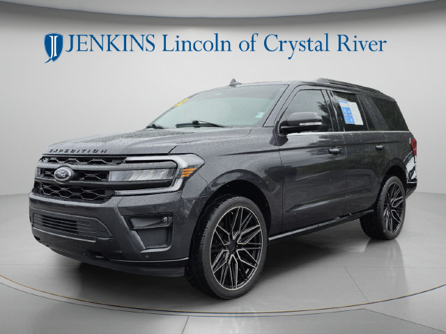 Used 2022 Ford Expedition Limited AWD/4WD image 13