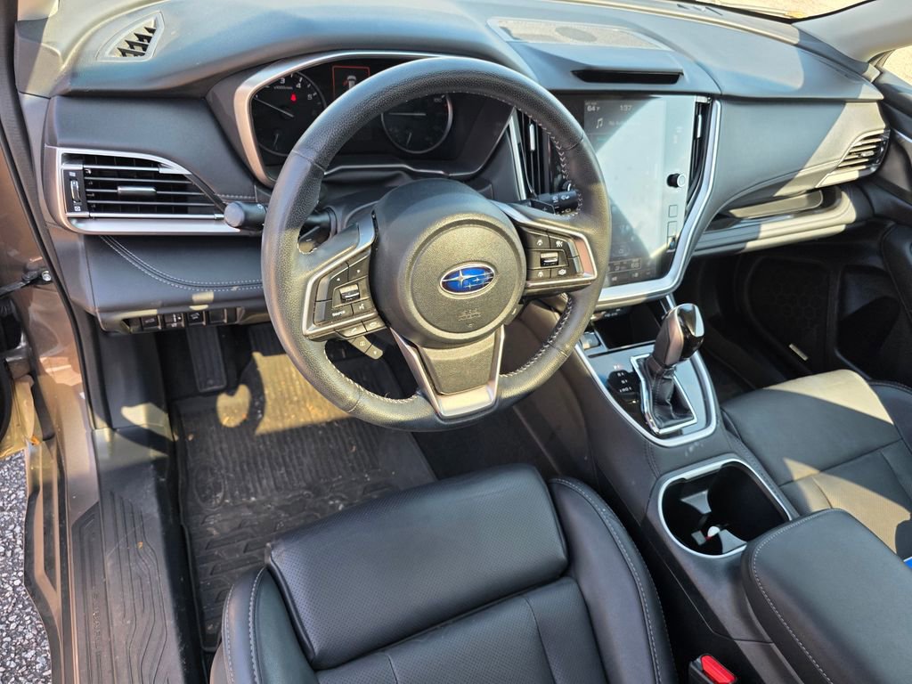 Used 2022 Subaru Outback Limited image 16
