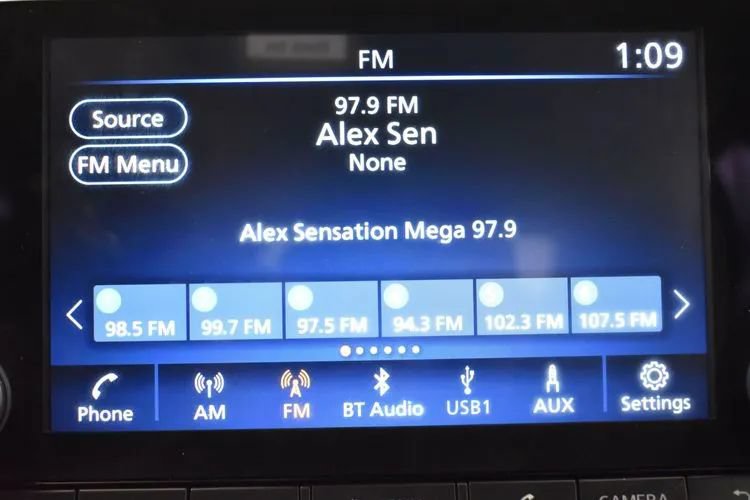 Used 2025 Nissan Sentra SV FWD image 29