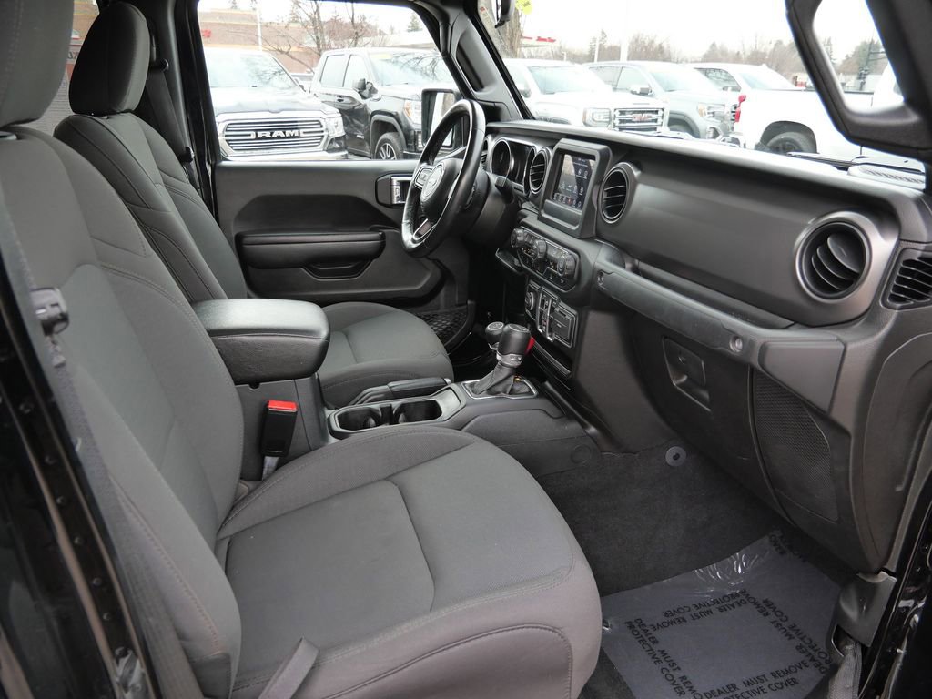 Used 2021 Jeep Gladiator Sport image 14