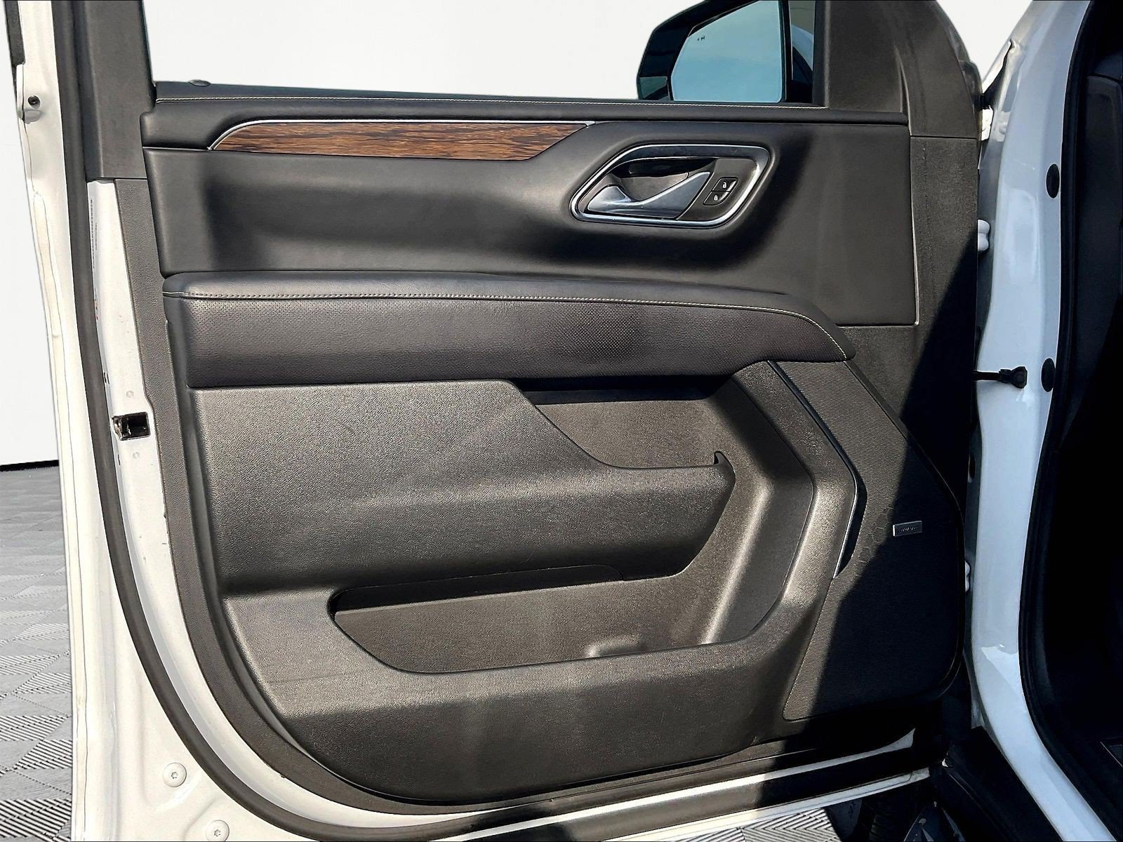 Used 2023 Chevrolet Tahoe Premier RWD image 19
