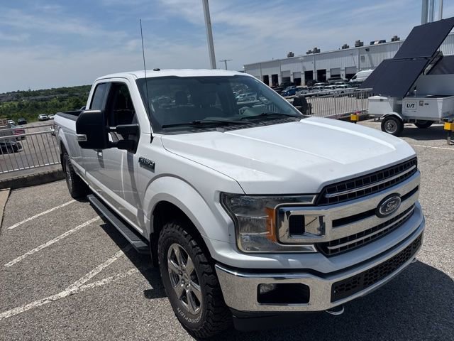 Used 2018 Ford F150 XLT w/ Equipment Group 302A Luxury AWD/4WD image 3