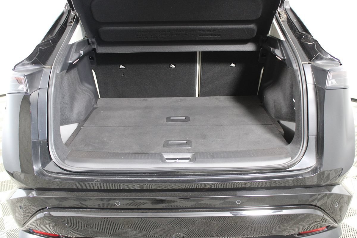 Used 2023 Nissan Ariya FWD image 26