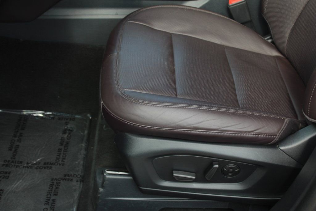 Used 2025 Ford Explorer Platinum w/ LUX Leather Package image 25