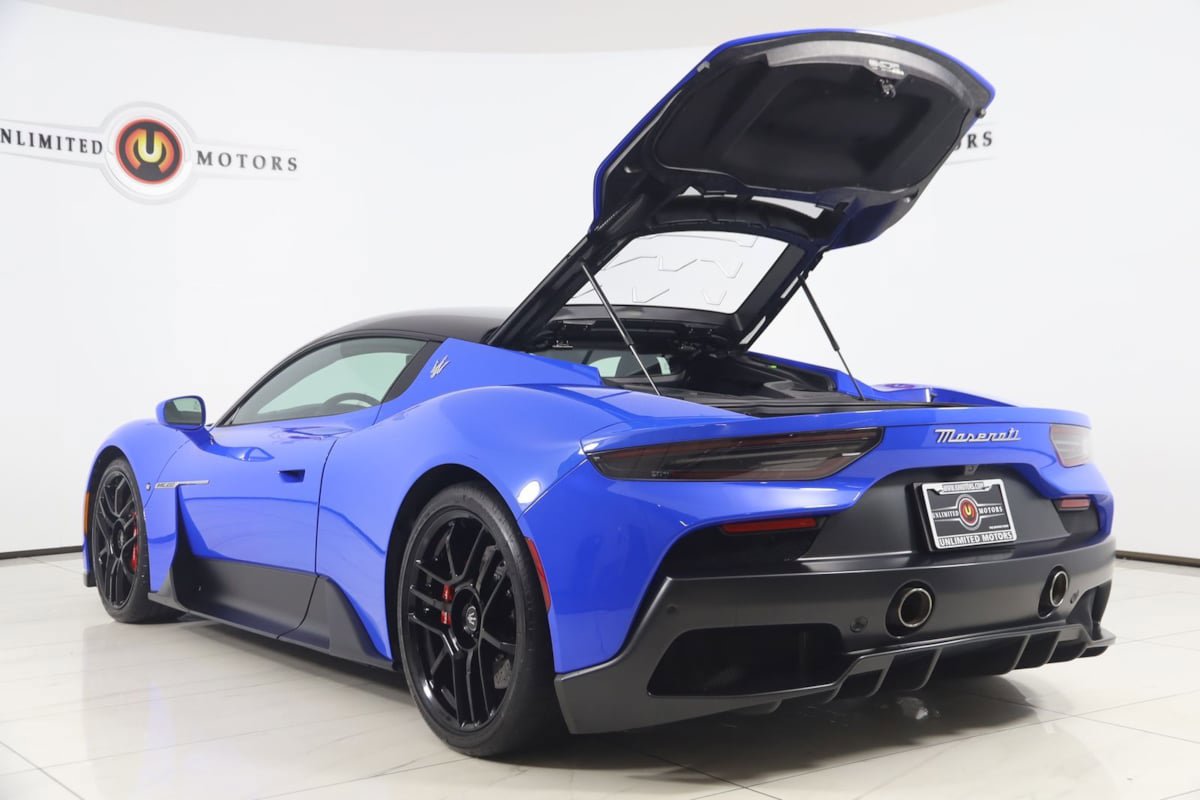 Used 2022 Maserati MC20 Coupe image 29