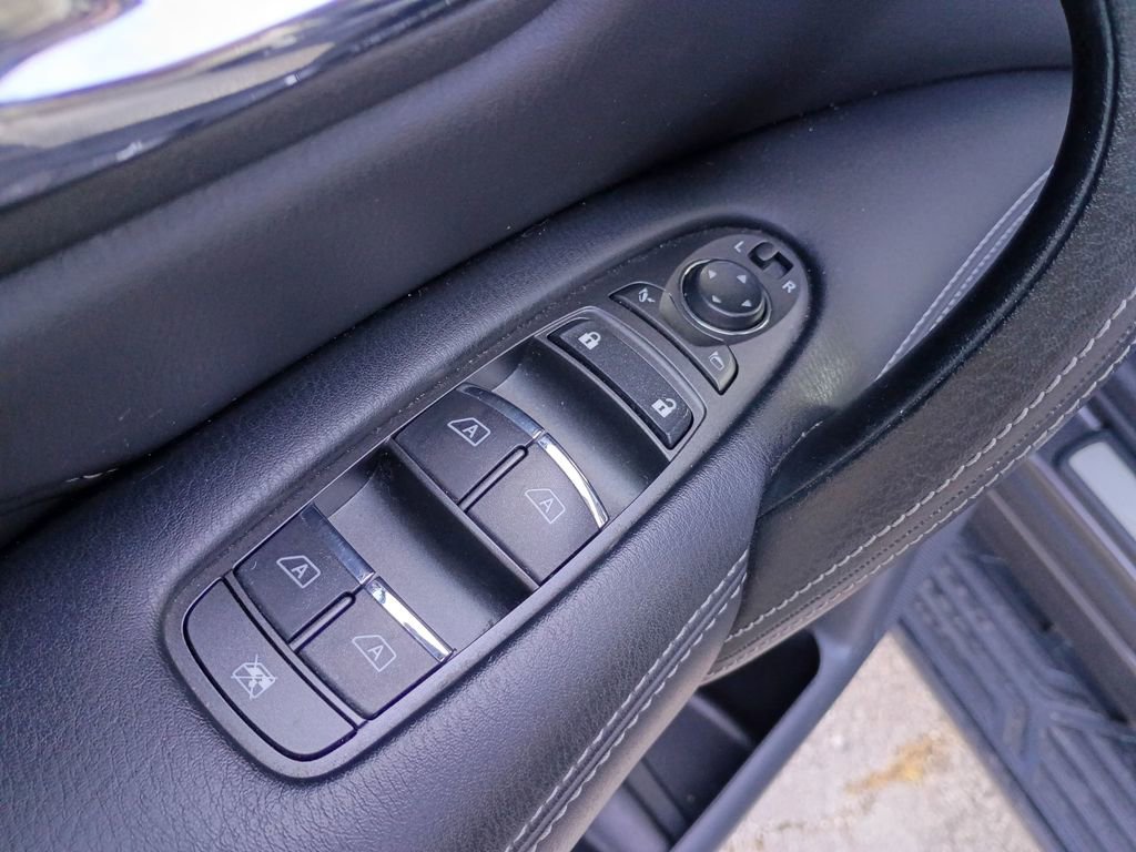 Used 2024 INFINITI QX80 Luxe image 16