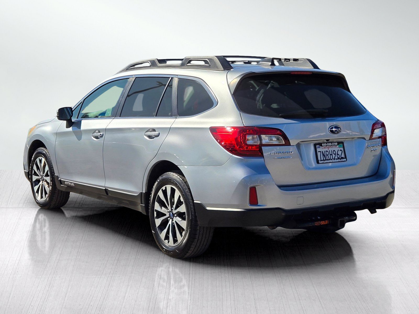 Used 2016 Subaru Outback 3.6R Limited AWD/4WD image 6