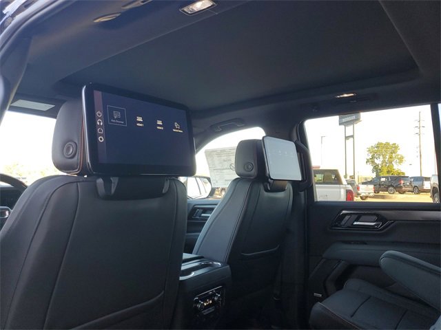 New 2026 GMC Yukon AT4 w/ AT4 Premium Plus Package image 10