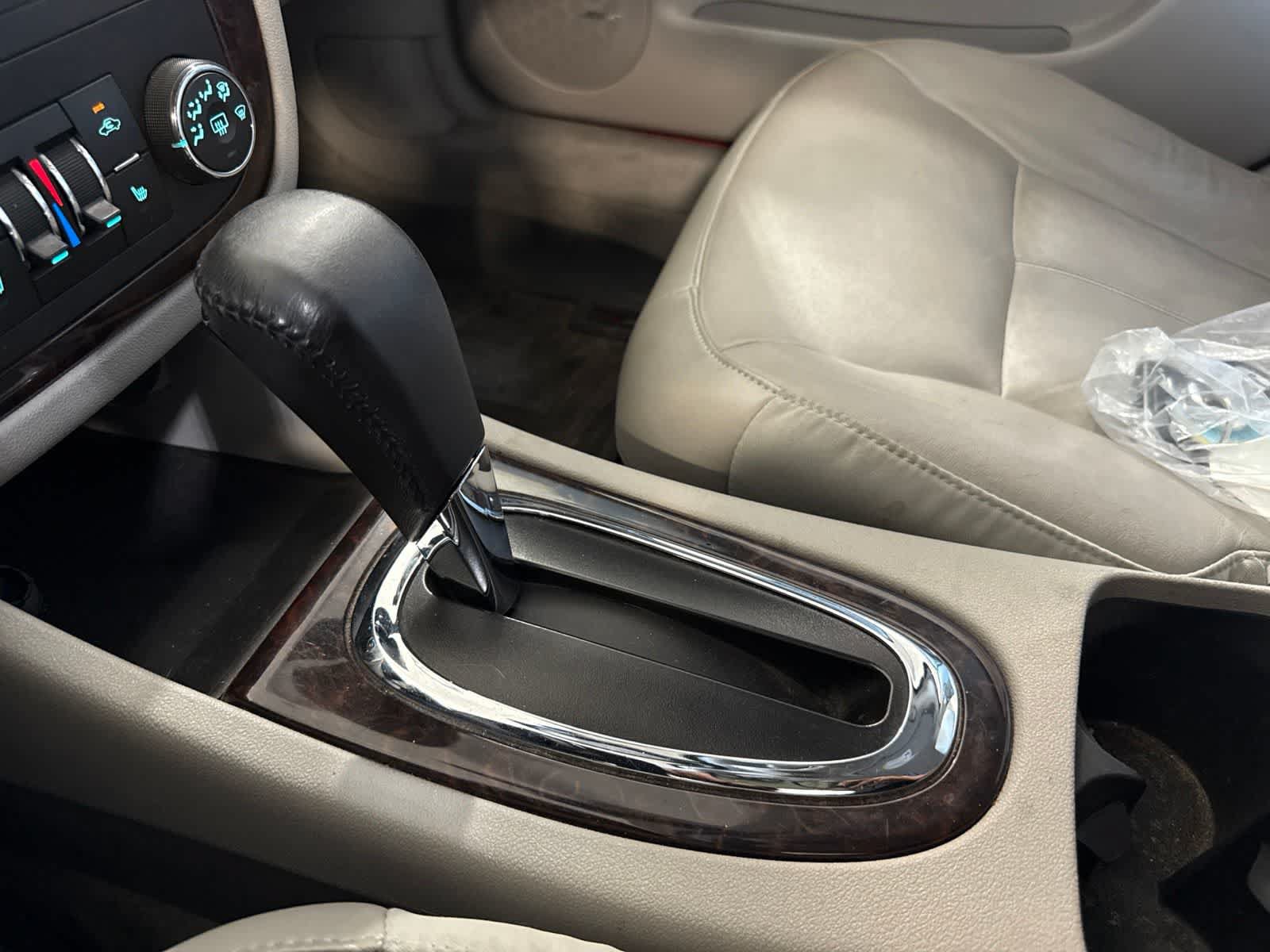 Used 2014 Chevrolet Impala LTZ FWD image 29