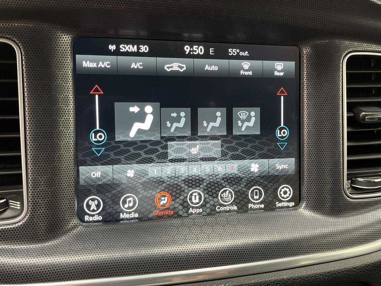 Used 2017 Dodge Charger SXT AWD/4WD image 16