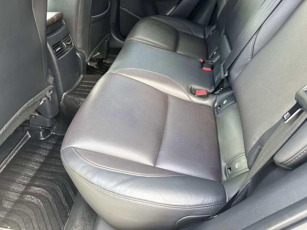 Used 2021 MAZDA CX-30 FWD 2.5 S w/ Premium Package image 16