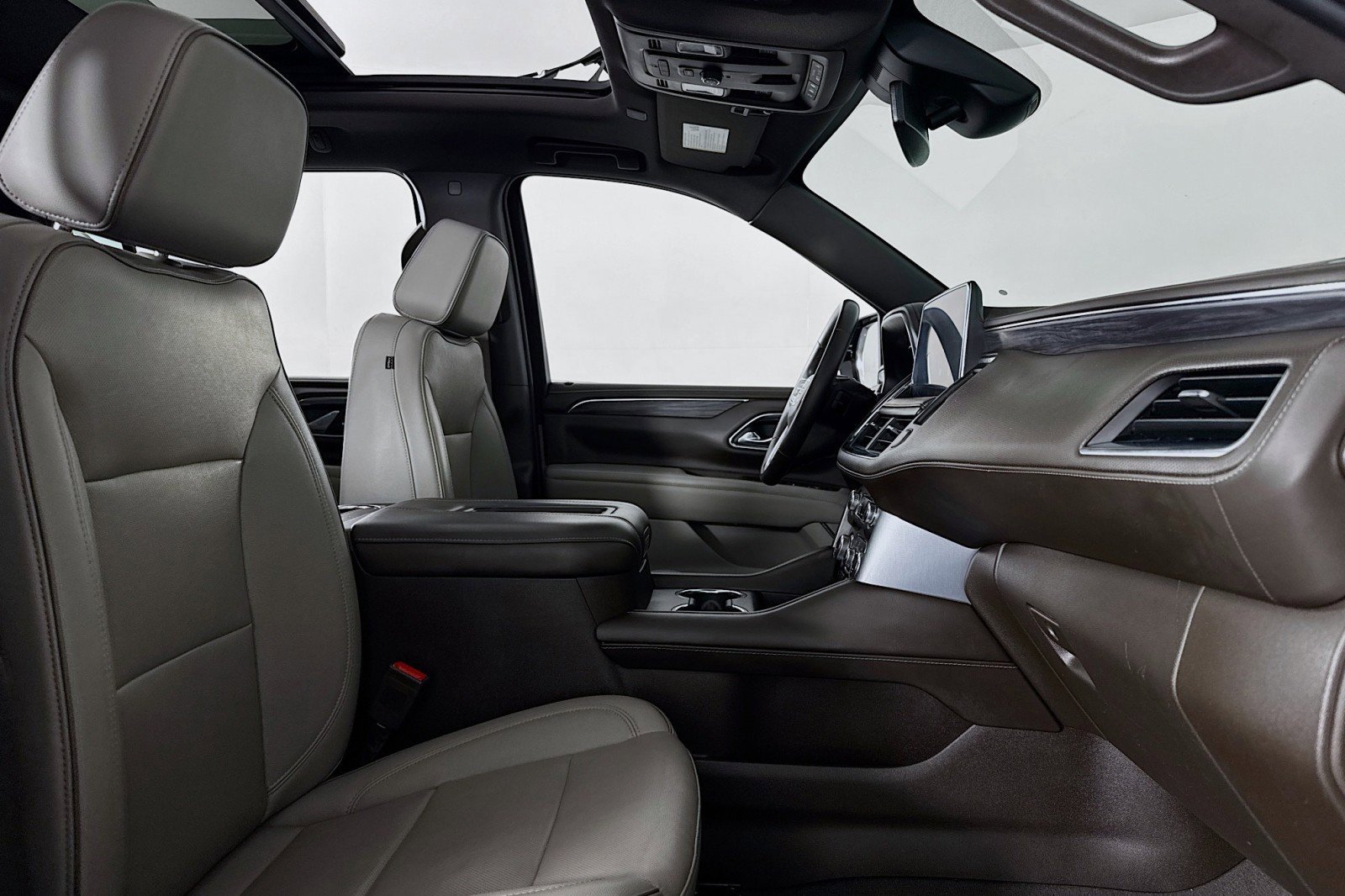 Used 2023 GMC Yukon XL SLT image 7