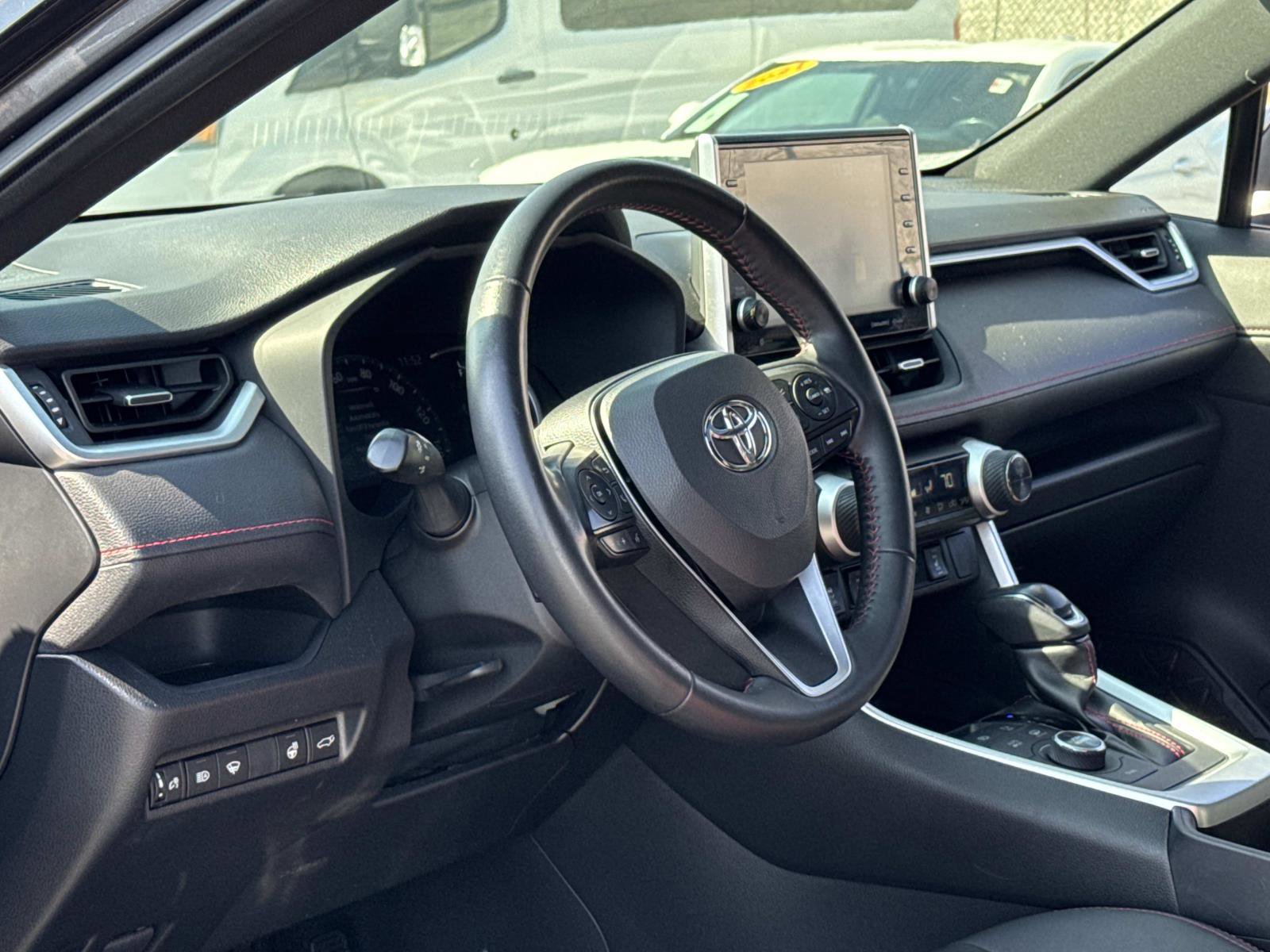 Used 2022 Toyota RAV4 XSE w/ Weather Package image 12