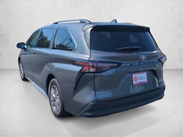 Certified 2025 Toyota Sienna XLE FWD image 8