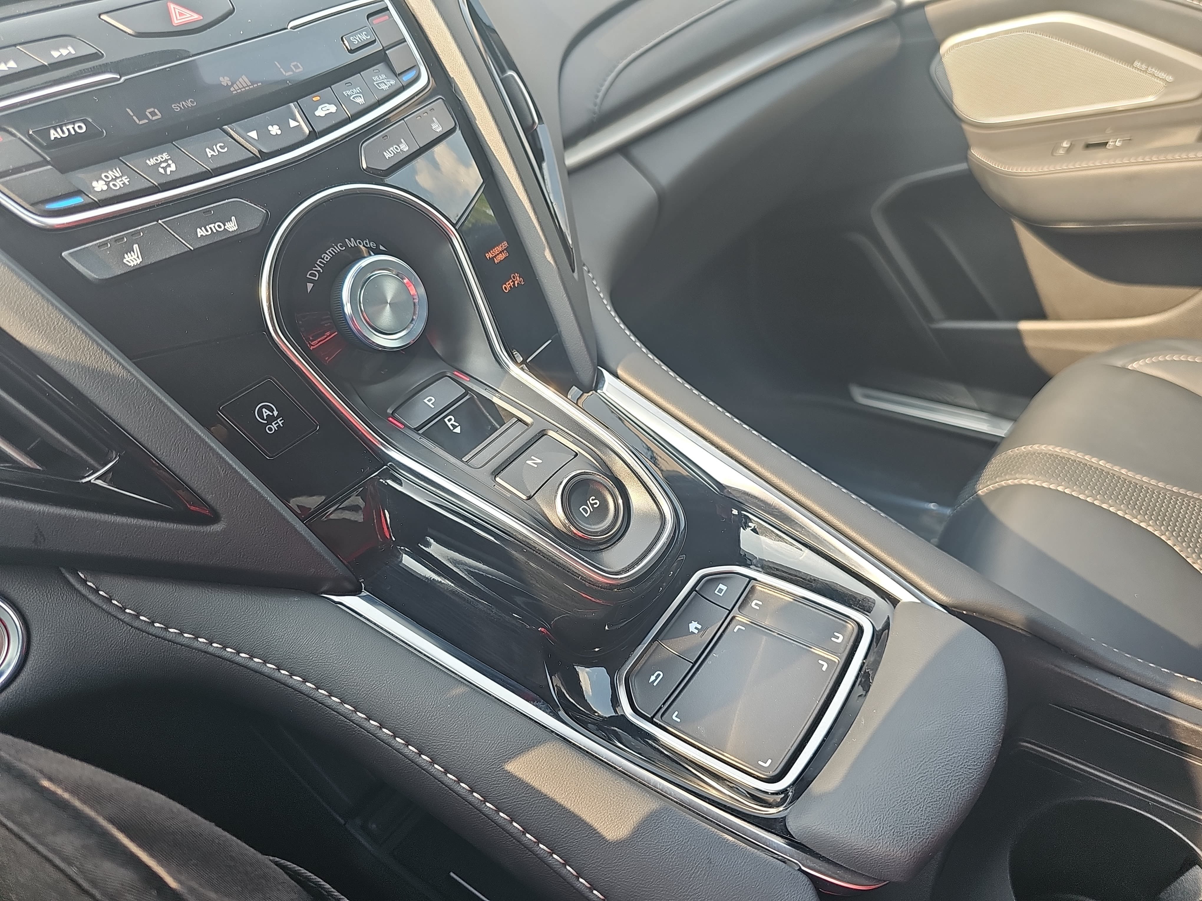 Used 2024 Acura RDX SH-AWD w/ Technology Package image 25