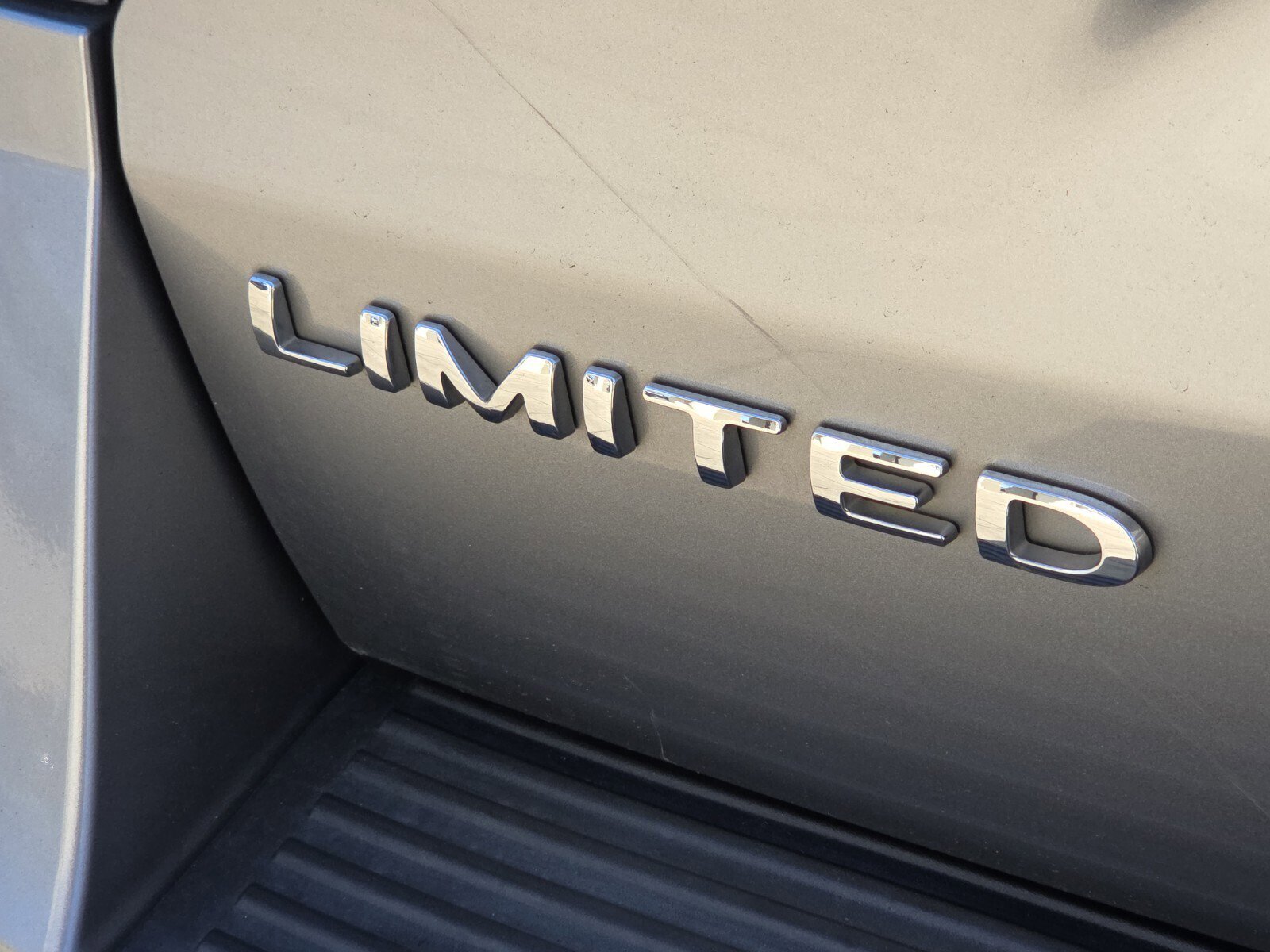 Used 2021 Ford Expedition Limited image 9