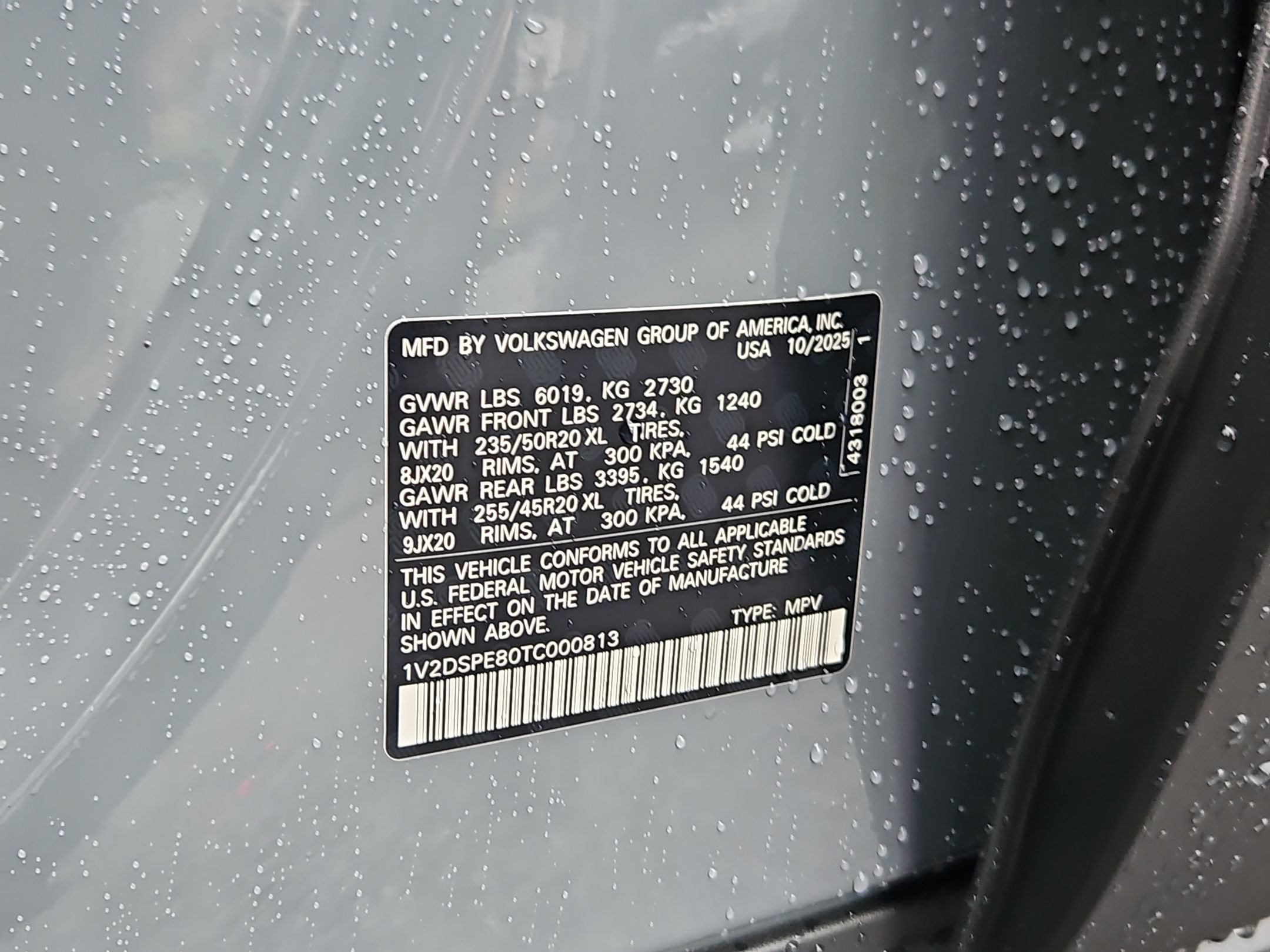 New 2026 Volkswagen ID.4 Pro AWD/4WD image 32
