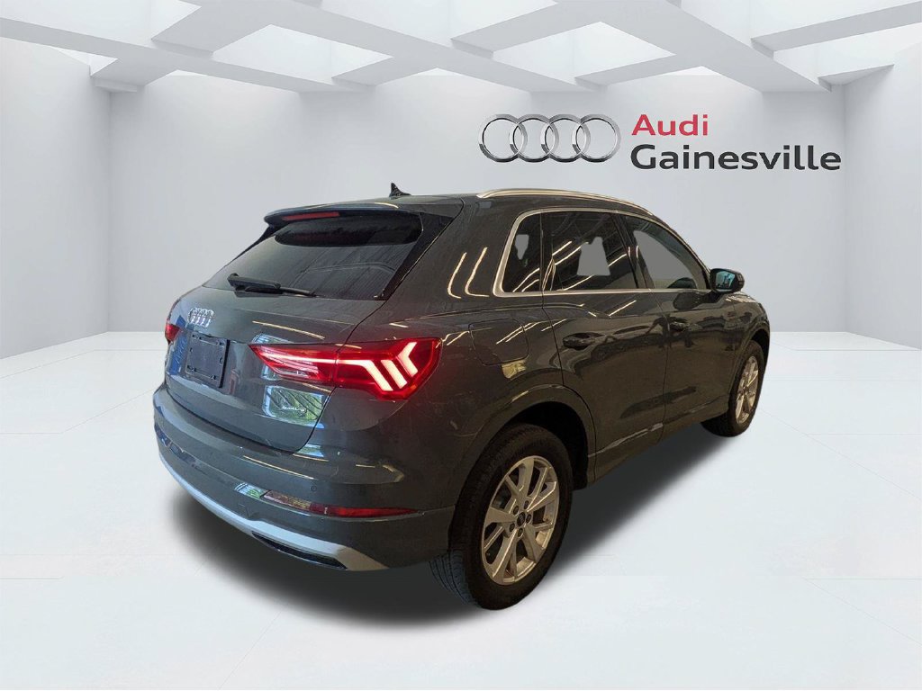 Used 2023 Audi Q3 2.0T Premium w/ Convenience Package AWD/4WD image 4