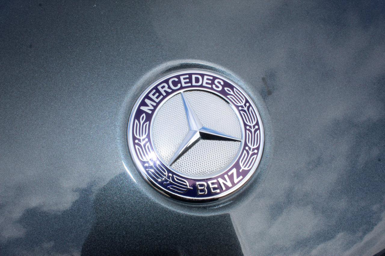 Used 2014 Mercedes-Benz GL 550 4MATIC image 3
