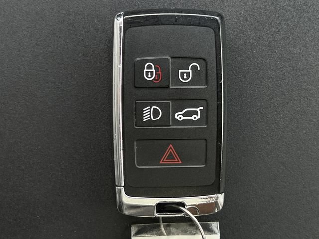 Used 2024 Land Rover Discovery S AWD/4WD image 26