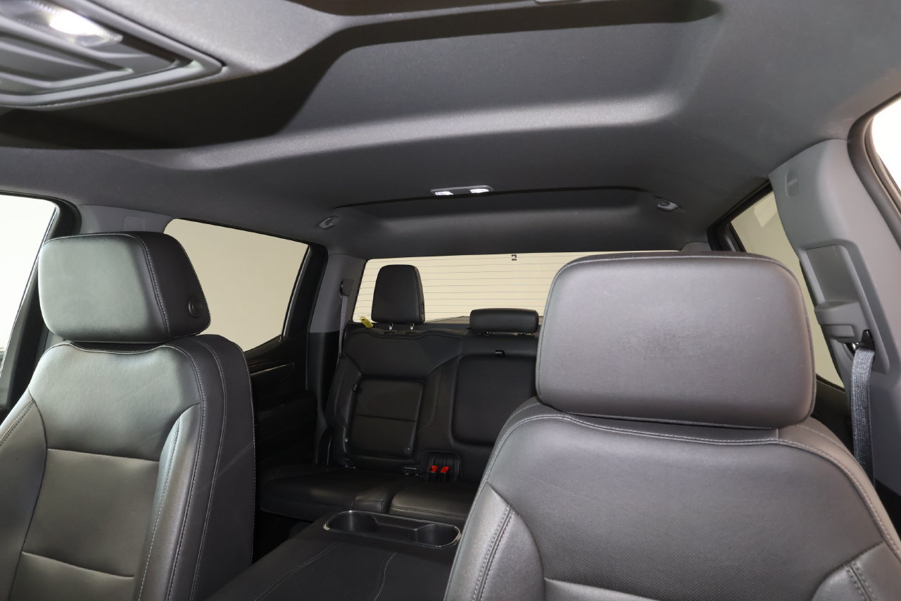 Used 2023 GMC Sierra 1500 SLT w/ SLT Premium Package AWD/4WD image 19
