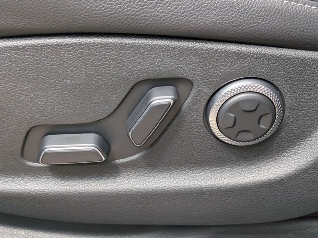 Used 2026 Genesis GV70 2.5T Select AWD/4WD image 14
