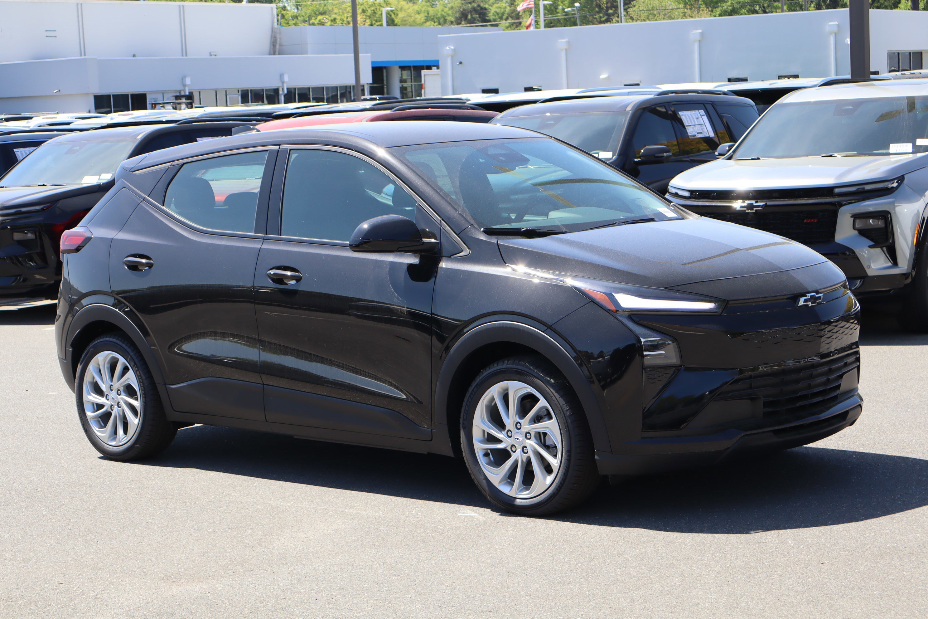 New 2027 Chevrolet Bolt LT w/ Comfort Package image 2