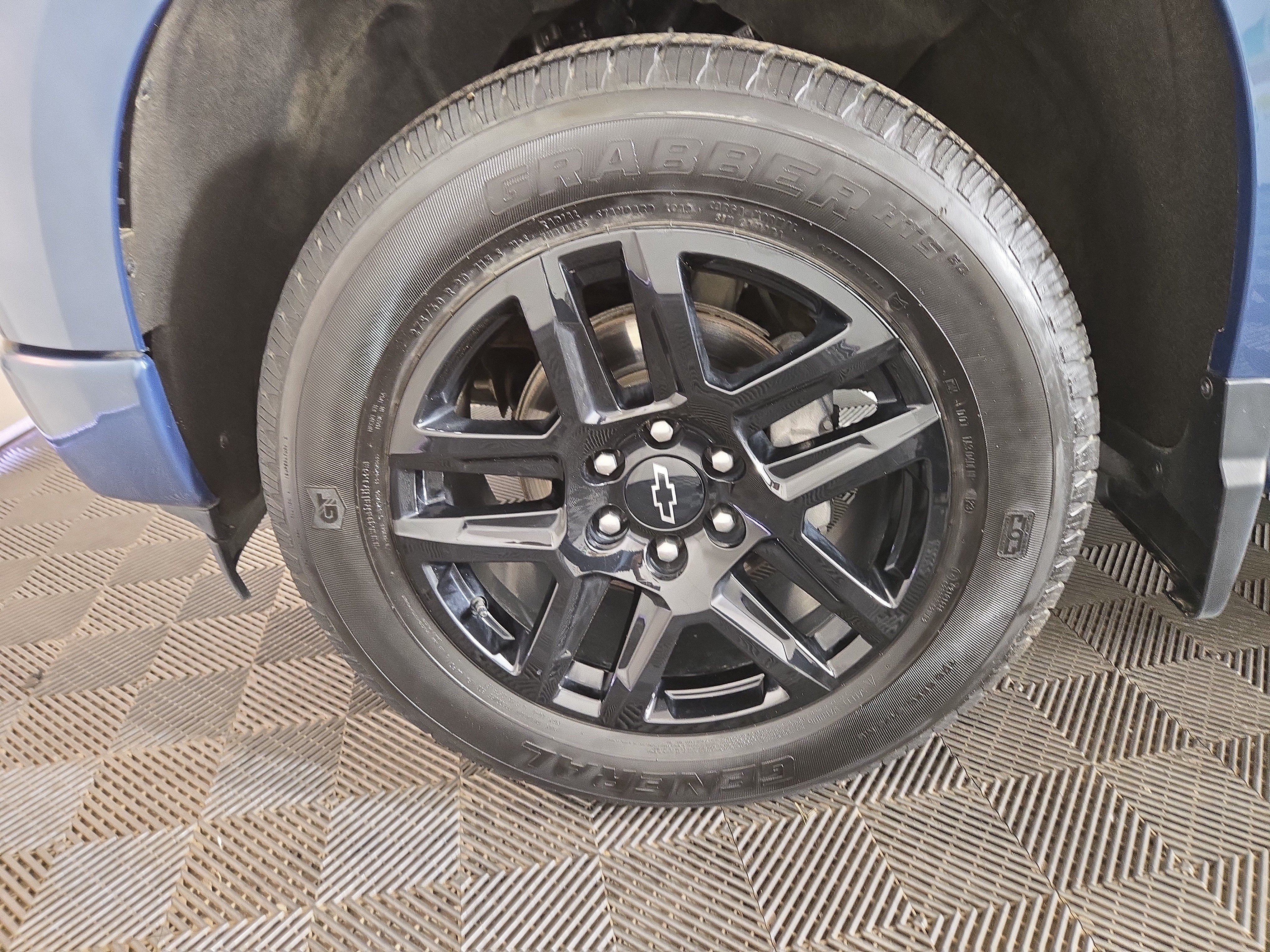Certified 2024 Chevrolet Silverado 1500 Custom w/ LPO, Dark Essentials Package AWD/4WD image 34