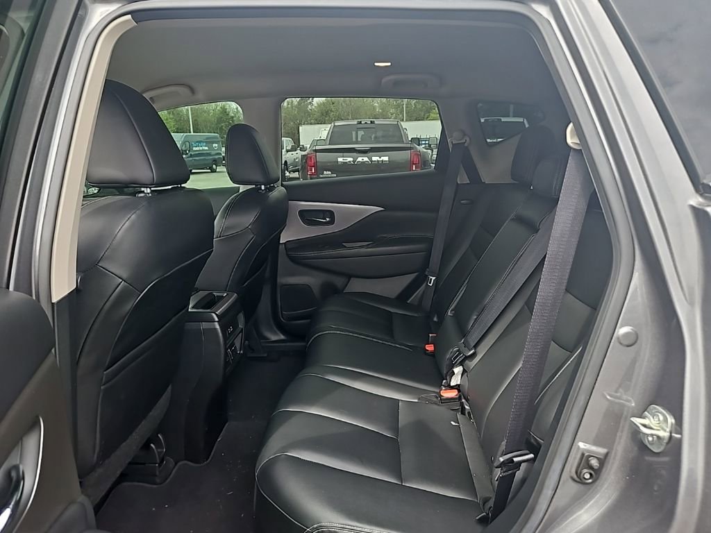 Used 2022 Nissan Murano SV image 15