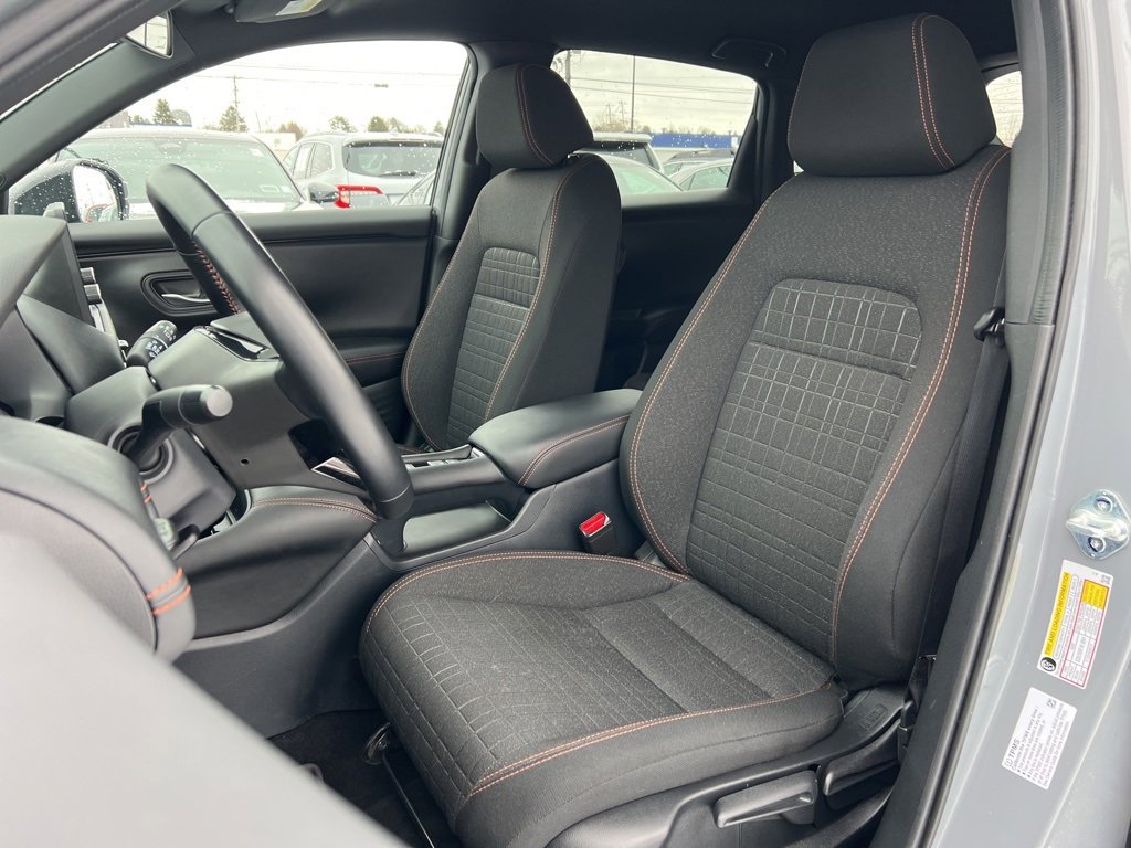 Used 2025 Honda HR-V Sport image 17