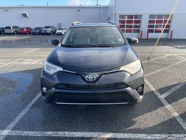 Used 2017 Toyota RAV4 XLE image 3