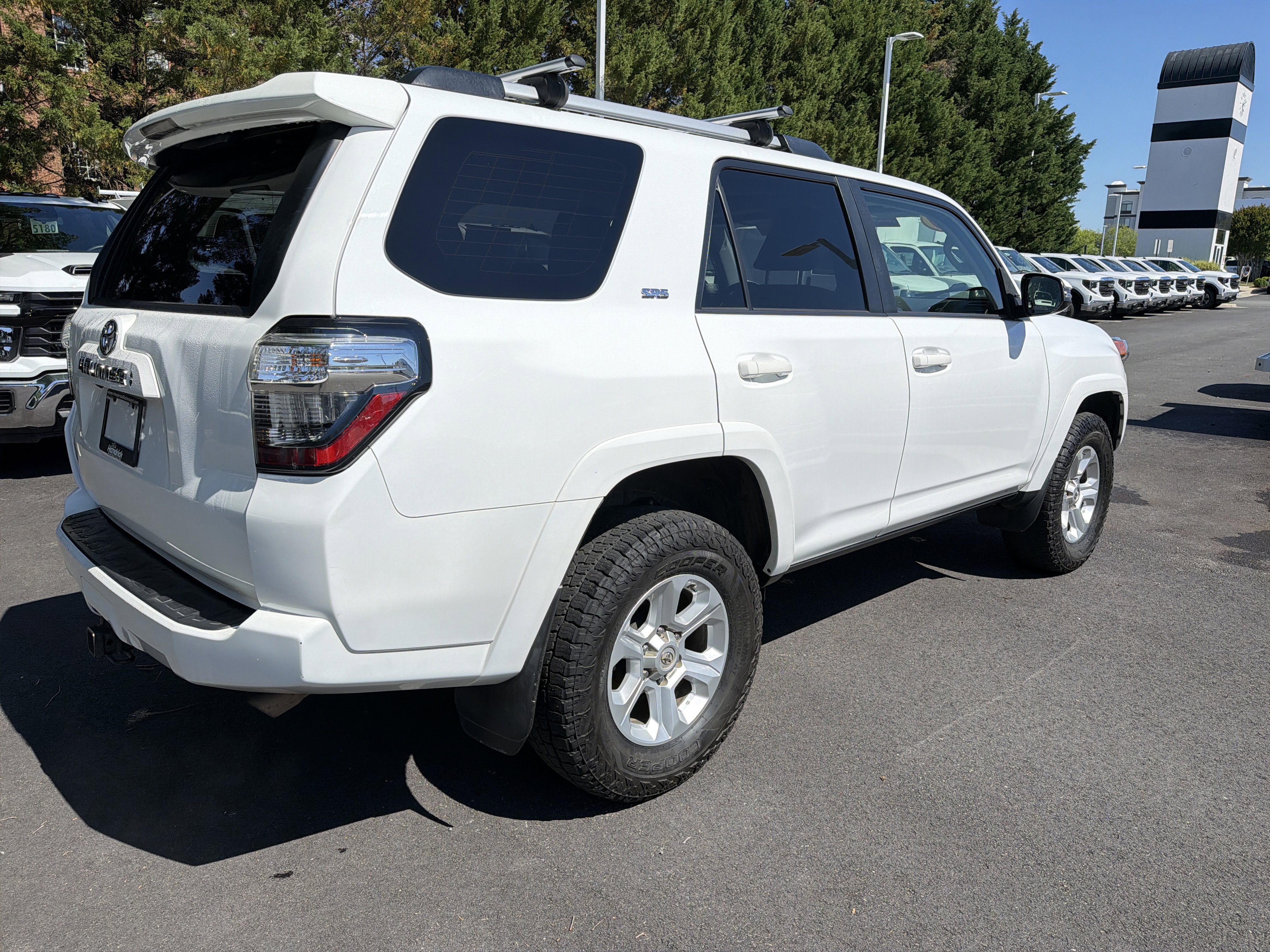 Used 2020 Toyota 4Runner SR5 Premium w/ Moonroof Package AWD/4WD image 10