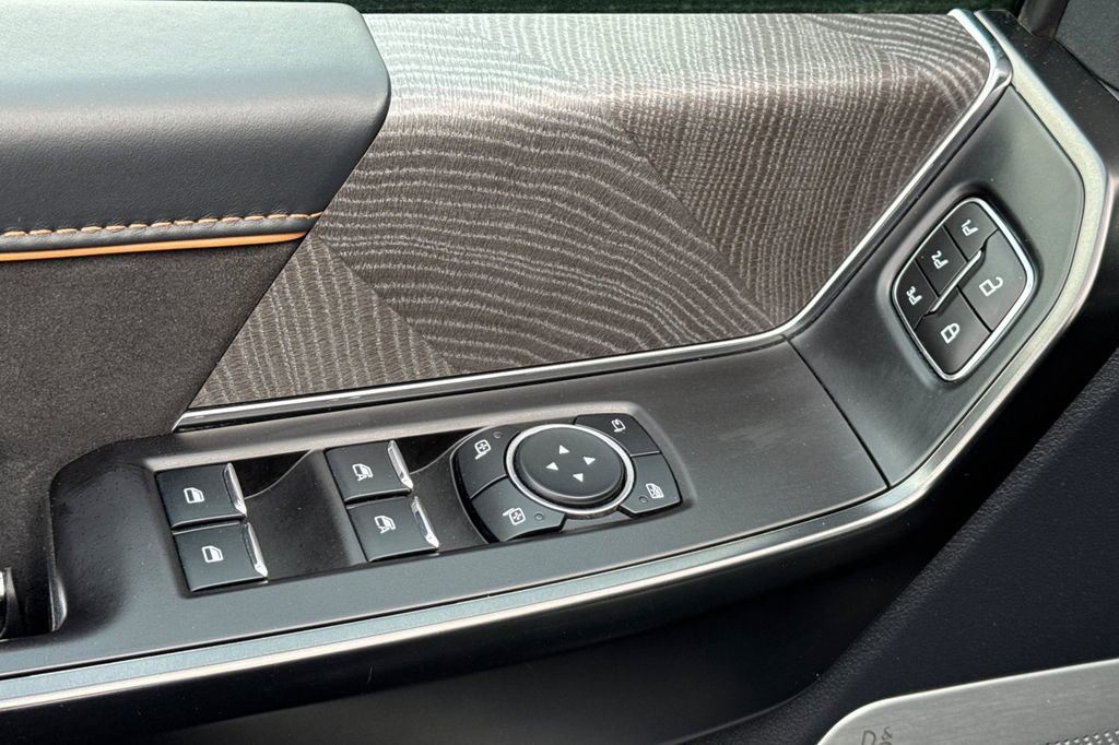 Used 2023 Ford F150 Platinum w/ Equipment Group 701A High image 12